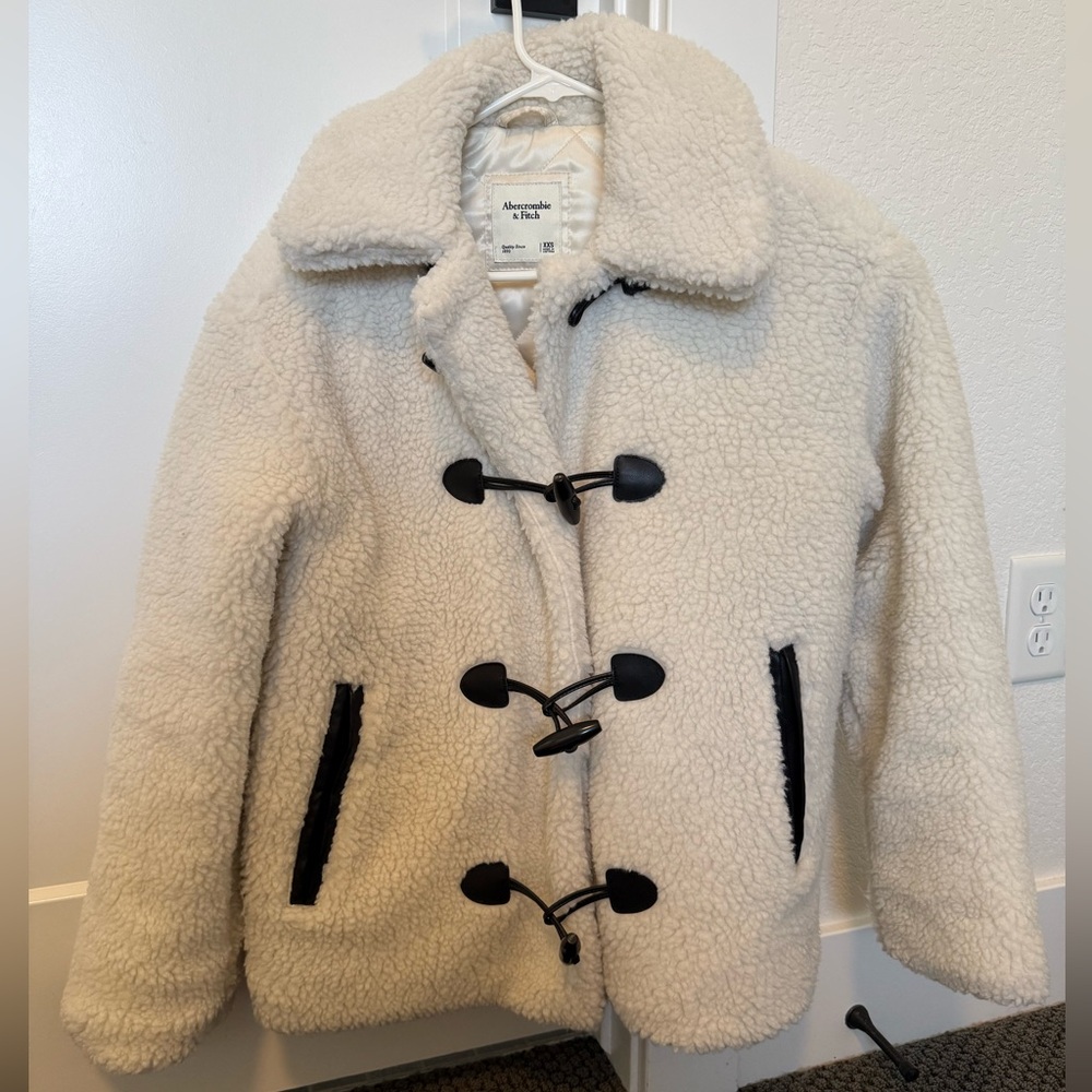 NWOT Abercrombie & Fitch Sherling Toggle Coat